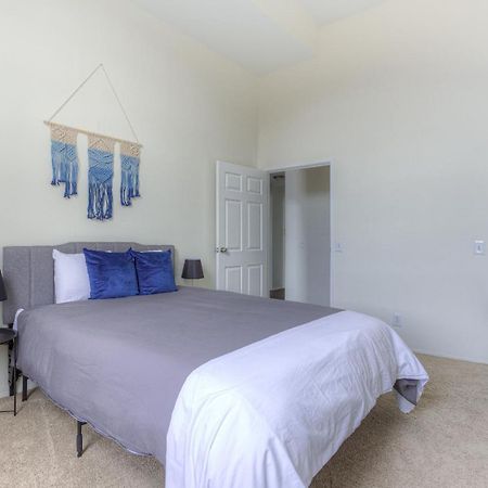 Frontdesk I River Place Apts Rivertown Detroit Apartment ห้อง รูปภาพ