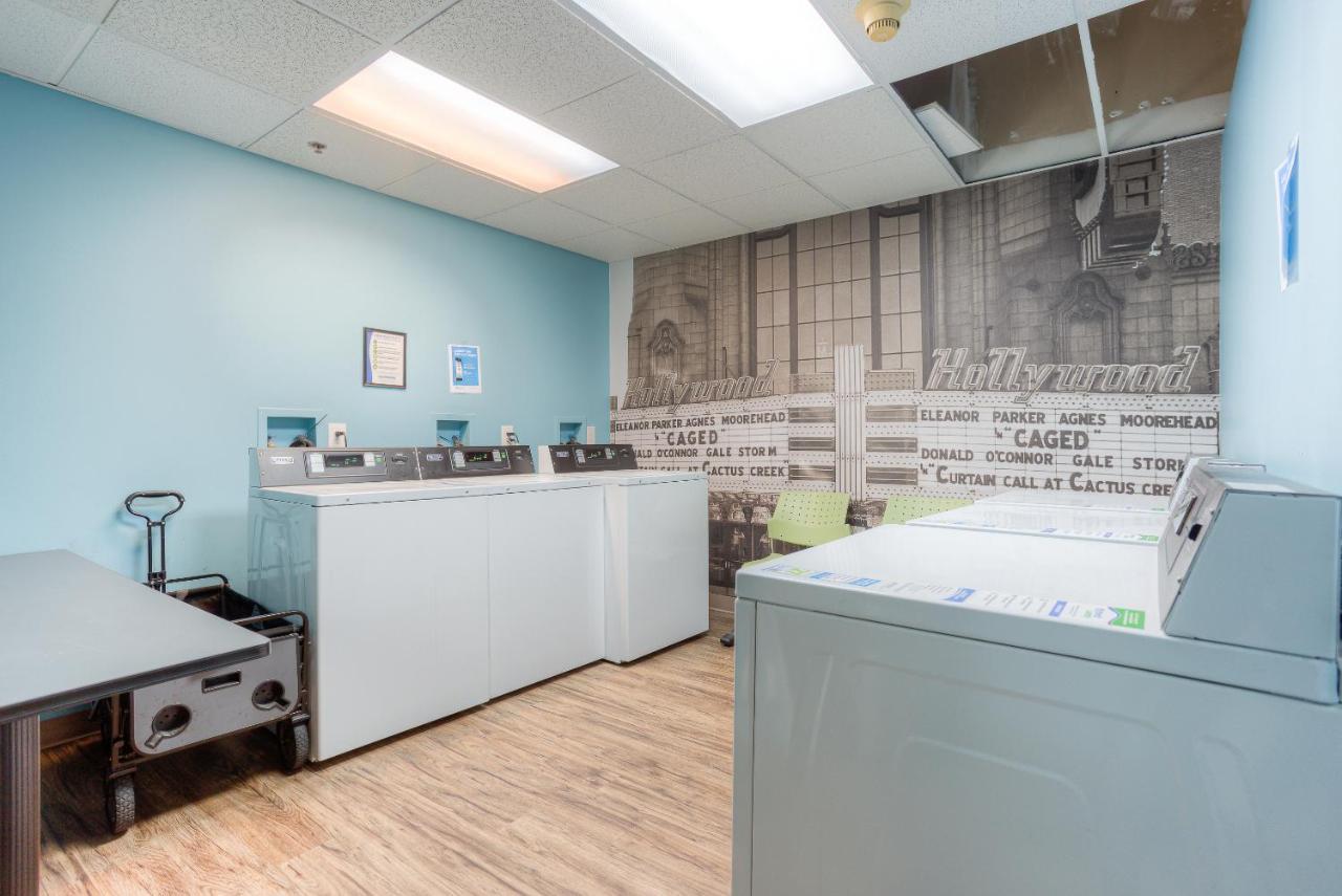 Frontdesk I River Place Apts Rivertown Detroit Apartment ภายนอก รูปภาพ