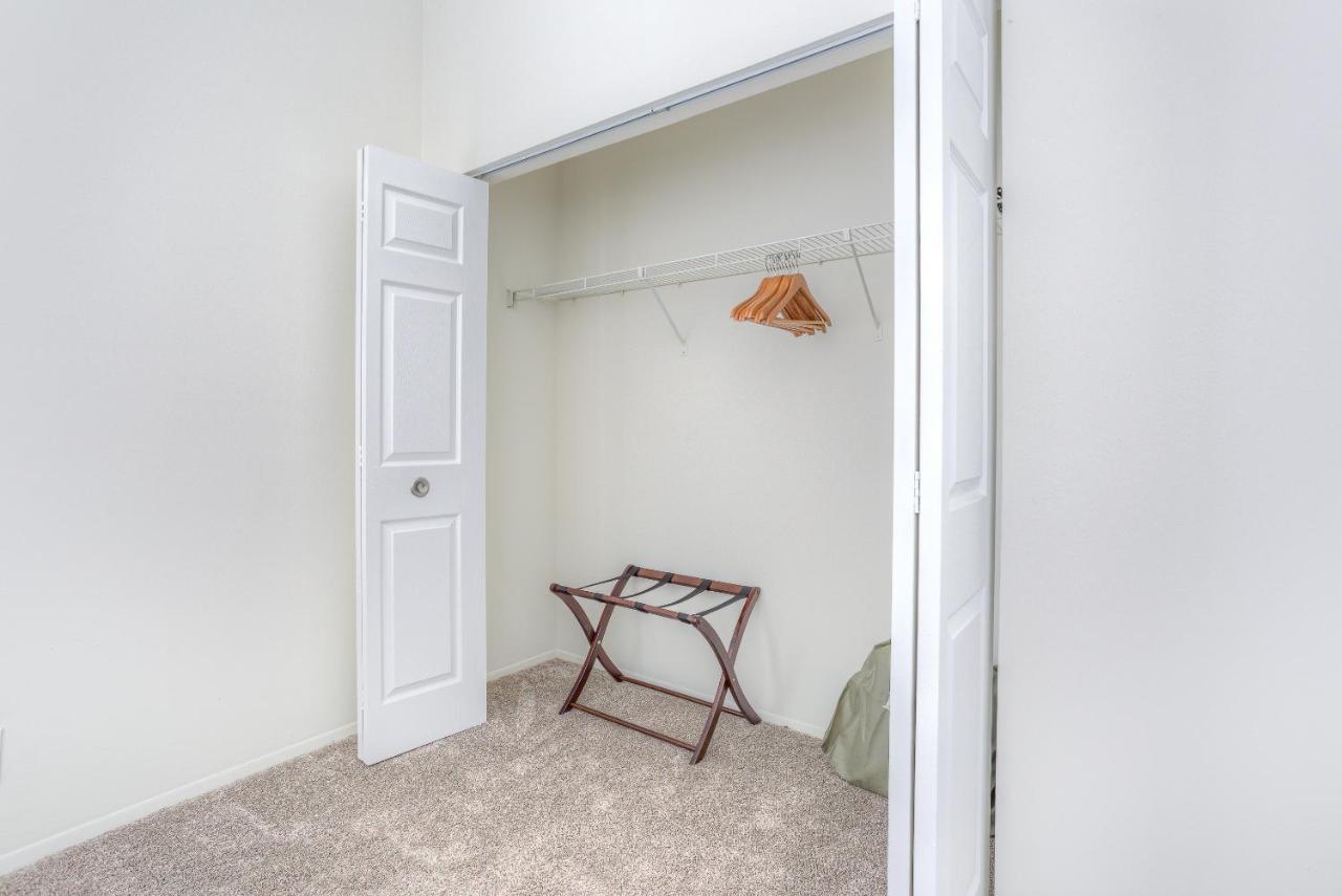 Frontdesk I River Place Apts Rivertown Detroit Apartment ห้อง รูปภาพ